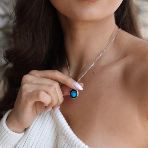 The Moonglow Jewellery Retailer Program